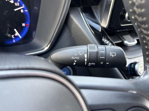 Toyota Corolla Touring Sports 1.8 Hybrid Dynamic **ADAPTIEF CRUISE CONTROL/ KEYLESS/ STOELVERWARMING** ActivLease financial lease