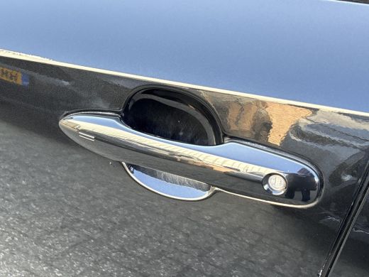 Toyota Corolla Touring Sports 1.8 Hybrid Dynamic **ADAPTIEF CRUISE CONTROL/ KEYLESS/ STOELVERWARMING** ActivLease financial lease