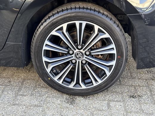 Toyota Corolla Touring Sports 1.8 Hybrid Dynamic **ADAPTIEF CRUISE CONTROL/ KEYLESS/ STOELVERWARMING** ActivLease financial lease