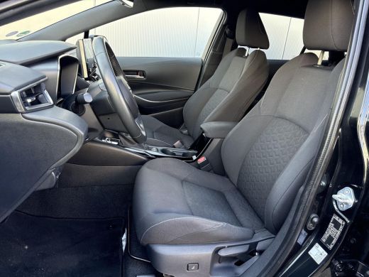 Toyota Corolla Touring Sports 1.8 Hybrid Dynamic **ADAPTIEF CRUISE CONTROL/ KEYLESS/ STOELVERWARMING** ActivLease financial lease