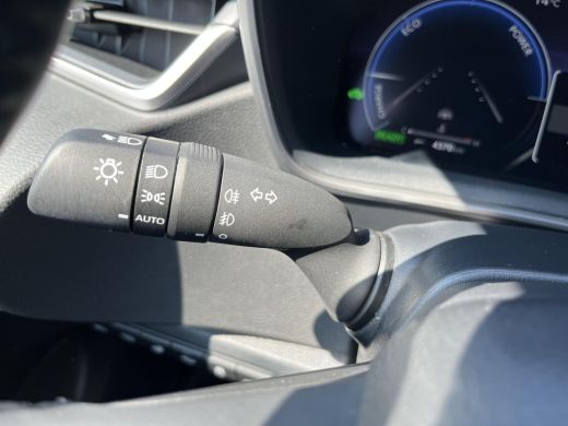 Toyota Corolla Touring Sports Hybrid 140 Dynamic | All-in prijs | Automaat | Parkeersensoren | Apple/android auto ActivLease financial lease