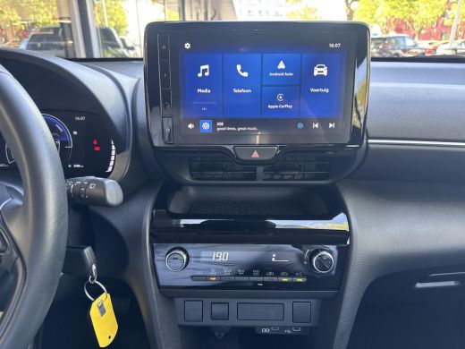 Toyota Yaris Cross 1.5 Hybrid 115 Business Plus | 06-10141018 Voor meer informatie ActivLease financial lease