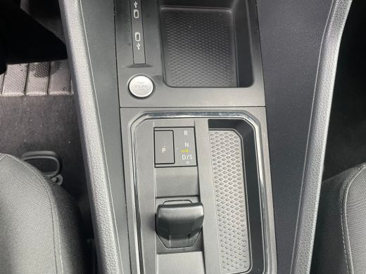 Volkswagen Caddy Life Maxi eHybrid | 7 Persoons | Adaptive Cruise | App Connect | PHEV ActivLease financial lease