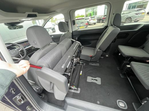 Volkswagen Caddy Life Maxi eHybrid | 7 Persoons | Adaptive Cruise | App Connect | PHEV ActivLease financial lease