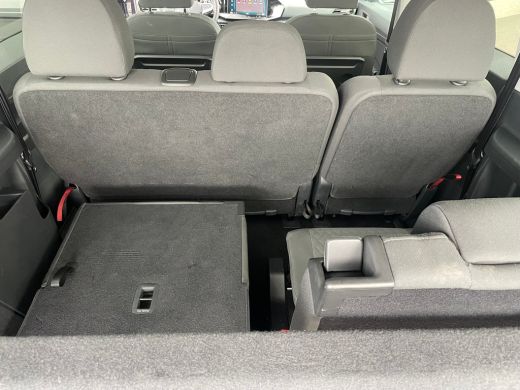 Volkswagen Caddy Life Maxi eHybrid | 7 Persoons | Adaptive Cruise | App Connect | PHEV ActivLease financial lease