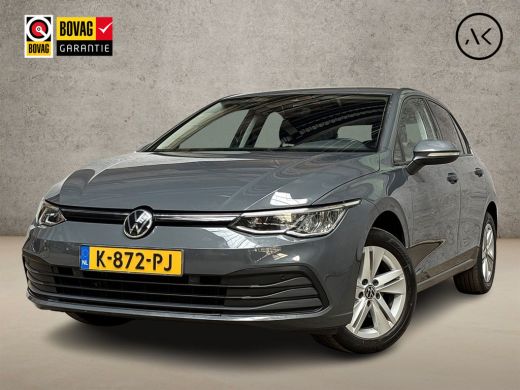 Volkswagen Golf 1.5 TSI Sport (4 CILINDER, APPLE CARPLAY, GROOT NAVI, STUUR/STOELVERWARMING, KEYLESS, GETINT GLAS...