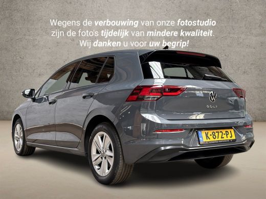 Volkswagen Golf 1.5 TSI Sport (4 CILINDER, APPLE CARPLAY, GROOT NAVI, STUUR/STOELVERWARMING, KEYLESS, GETINT GLAS... ActivLease financial lease