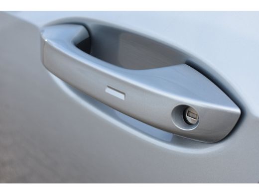 Volkswagen Golf Life Edition eHybrid | 'App-Connect' draadloze smartphone integratie | Achterbank in ongelijke de... ActivLease financial lease