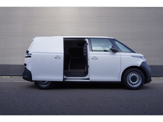 Volkswagen ID. Buzz Cargo Cargo ID. Buzz Cargo 190 pk, Economy Business, Achteruitrijcamera, Bijrijdersbank, Trekhaak, Acht... ActivLease financial lease