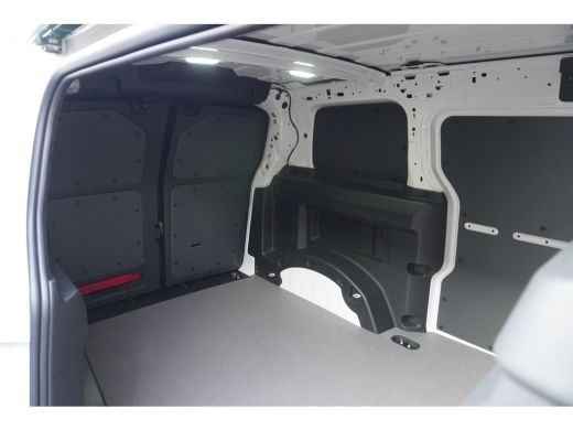 Volkswagen ID. Buzz Cargo Cargo ID. Buzz Cargo 190 pk, Economy Business, Achteruitrijcamera, Bijrijdersbank, Trekhaak, Acht... ActivLease financial lease