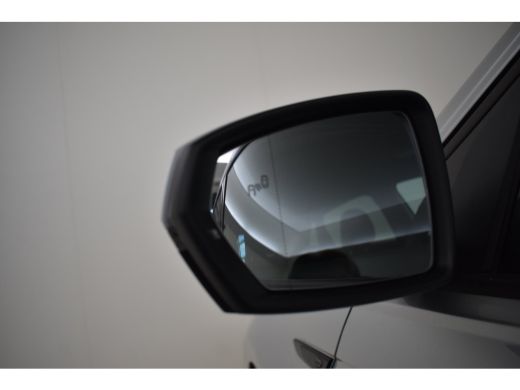 Volkswagen Polo 1.0 TSI R-Line Edition Inclusief &euro;2000,- inruilvoordeel ActivLease financial lease