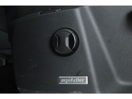 Volkswagen Touran 2.0 TDI Comfortline apple carplay, stoelverw. climate, ActivLease financial lease