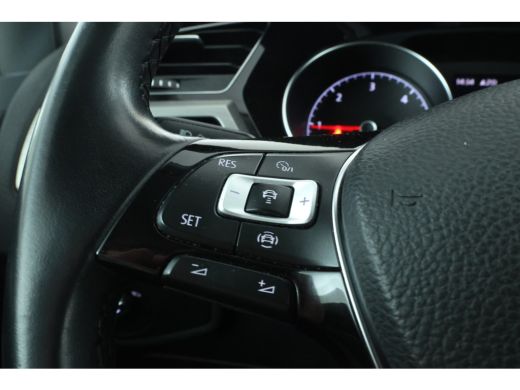 Volkswagen Touran 2.0 TDI Comfortline apple carplay, stoelverw. climate, ActivLease financial lease