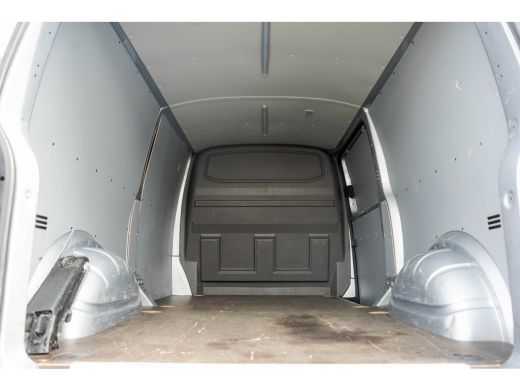 Volkswagen Transporter 2.0 TDI L2H1 | 150 PK | Cruise | Airco | Trekhaak ActivLease financial lease