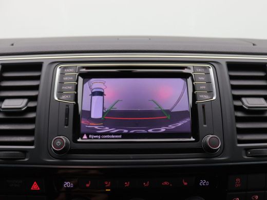 Volkswagen Transporter 2.0 TDI L2H1 DC 4Motion Highline 199PK DSG Caravelle, Schuifdak, Trekhaak, Memorystoel, Adaptieve... ActivLease financial lease