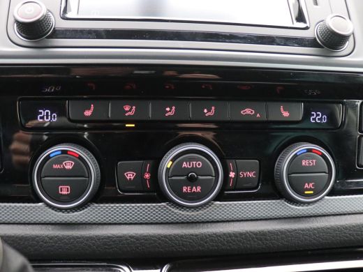 Volkswagen Transporter 2.0 TDI L2H1 DC 4Motion Highline 199PK DSG Caravelle, Schuifdak, Trekhaak, Memorystoel, Adaptieve... ActivLease financial lease