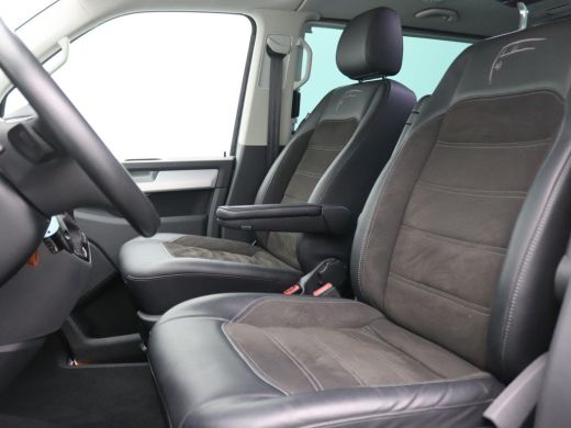 Volkswagen Transporter 2.0 TDI L2H1 DC 4Motion Highline 199PK DSG Caravelle, Schuifdak, Trekhaak, Memorystoel, Adaptieve... ActivLease financial lease