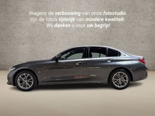 BMW 3 Serie 318i Sport Line 156Pk Automaat (VIRTUAL COCKPIT, DEALER ONDERHOUDEN, GROOT NAVI, LEDER, ZWART HEM...
