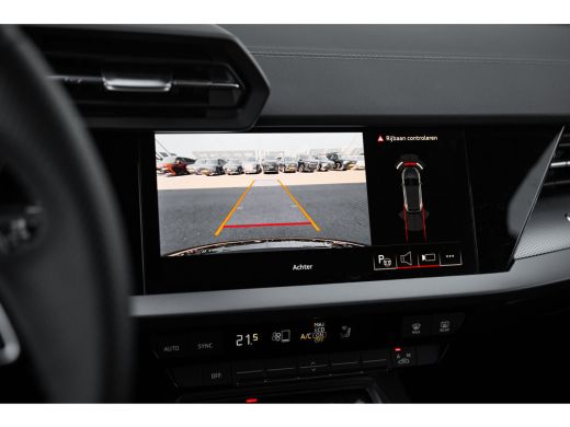 Audi A3 Sportback 30 TFSI S edition | ACC | Sportstoelen | LED | Car Play | ActivLease financial lease