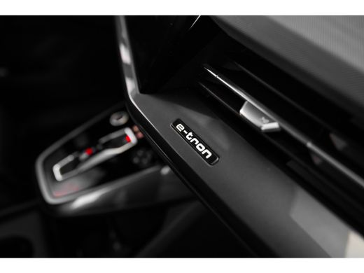 Audi Q4 Sportback e-tron 45 S Edition 82 kWh | Head up Display | Achteruitrijcamera | ACC | Stoelverwarming | ActivLease financial lease