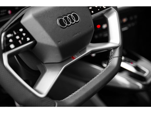 Audi Q4 Sportback e-tron 45 S Edition 82 kWh | Head up Display | Achteruitrijcamera | ACC | Stoelverwarming | ActivLease financial lease