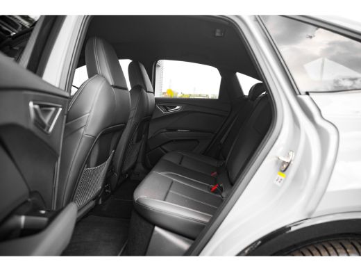 Audi Q4 Sportback e-tron 45 S Edition 82 kWh | Head up Display | Achteruitrijcamera | ACC | Stoelverwarming | ActivLease financial lease