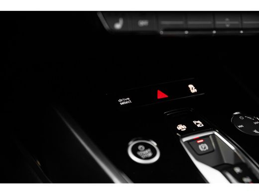 Audi Q4 Sportback e-tron 45 S Edition 82 kWh | Head up Display | Achteruitrijcamera | ACC | Stoelverwarming | ActivLease financial lease
