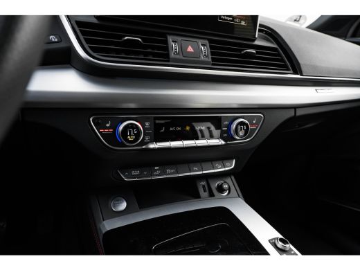 Audi Q5 55 TFSI e quattro Competition 367 PK | Trekhaak | Luchtvering | Panoramadak | Luxe lederen Sports... ActivLease financial lease