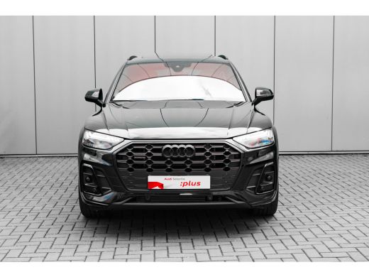 Audi Q5 55 TFSI e quattro Competition 367 PK | Trekhaak | Luchtvering | Panoramadak | Luxe lederen Sports... ActivLease financial lease
