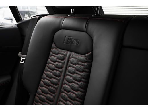 Audi Q8 4.0 TFSI RS quattro 600PK | Trekhaak | Ceramisch | Soft-Close | B&O Advanced | Panorama Dak | Nac... ActivLease financial lease