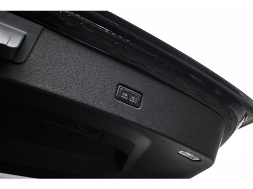 Audi Q8 4.0 TFSI RS quattro 600PK | Trekhaak | Ceramisch | Soft-Close | B&O Advanced | Panorama Dak | Nac... ActivLease financial lease