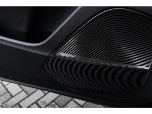 Audi Q8 4.0 TFSI RS quattro 600PK | Trekhaak | Ceramisch | Soft-Close | B&O Advanced | Panorama Dak | Nac... ActivLease financial lease