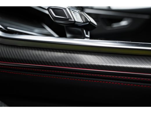 Audi Q8 4.0 TFSI RS quattro 600PK | Trekhaak | Ceramisch | Soft-Close | B&O Advanced | Panorama Dak | Nac... ActivLease financial lease