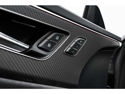 Audi Q8 4.0 TFSI RS quattro 600PK | Trekhaak | Ceramisch | Soft-Close | B&O Advanced | Panorama Dak | Nac... ActivLease financial lease