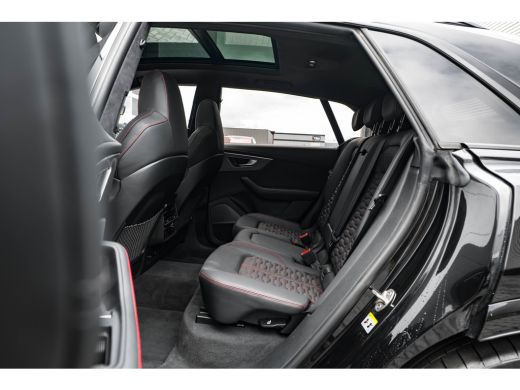 Audi Q8 4.0 TFSI RS quattro 600PK | Trekhaak | Ceramisch | Soft-Close | B&O Advanced | Panorama Dak | Nac... ActivLease financial lease