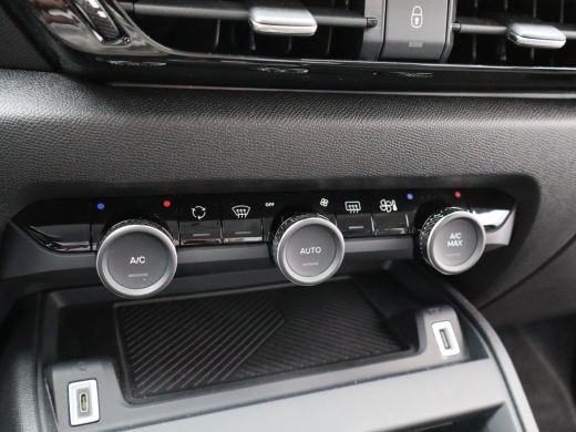 Citroën &euml;-C4 You 50 kWh 3 Fase | Camera | Parkeersensoren Achter | Apple Carplay/Android Auto | 18" Lichtmetal... ActivLease financial lease