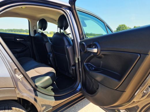 Fiat 500X 1.0 GSE Lounge - 120 Pk - Euro 6 - Navi - Climate Control ActivLease financial lease