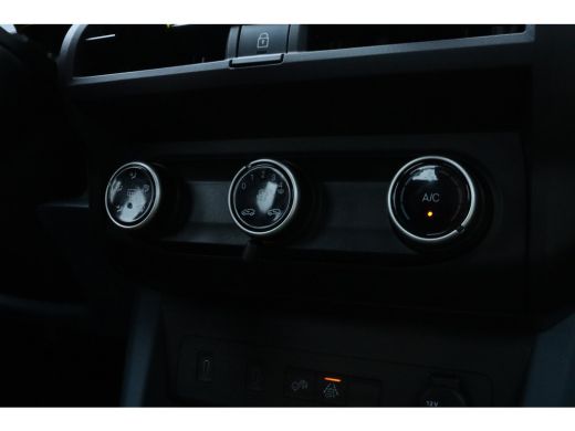 Fiat Grande Panda RED 11kW 44 kWh | Airco | Apple Carplay/Android Auto|telefoonintegratie premium | Cruise control ActivLease financial lease