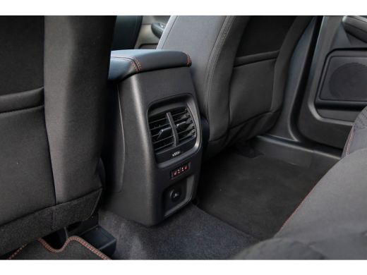 Ford Kuga 2.5 PHEV ST-Line | BLACK-PACK | Panoramadak | Trekhaak | Adaptive Cruise | BLIS | 360 camera ActivLease financial lease