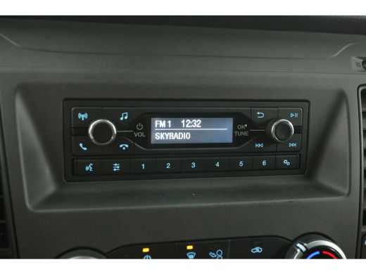 Ford Transit Custom 2.0 TDCI L1H1 | Airco | Cruise | 3 Zits | Trekhaak | Parkeersens. ActivLease financial lease