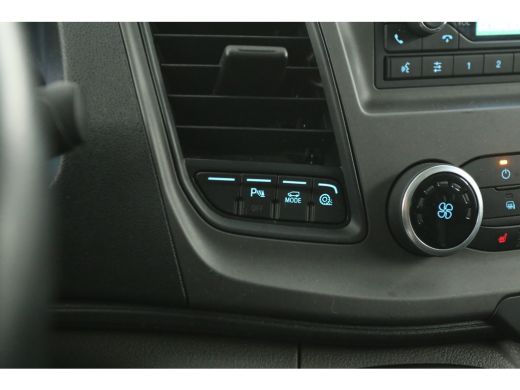 Ford Transit Custom 2.0 TDCI L1H1 | Airco | Cruise | 3 Zits | Trekhaak | Parkeersens. ActivLease financial lease