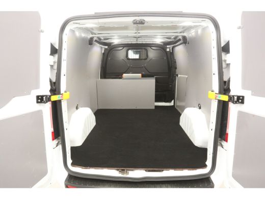 Ford Transit Custom 2.0 TDCI L1H1 | Airco | Cruise | 3 Zits | Trekhaak | Parkeersens. ActivLease financial lease