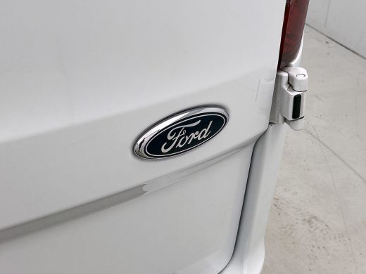 Ford Transit Custom 320 2.0 TDCI Automaat 131PK L2H1 / 2x Schuifdeur / Trekhaak / Pdc.+Camera / Safety & Comfort Pack... ActivLease financial lease