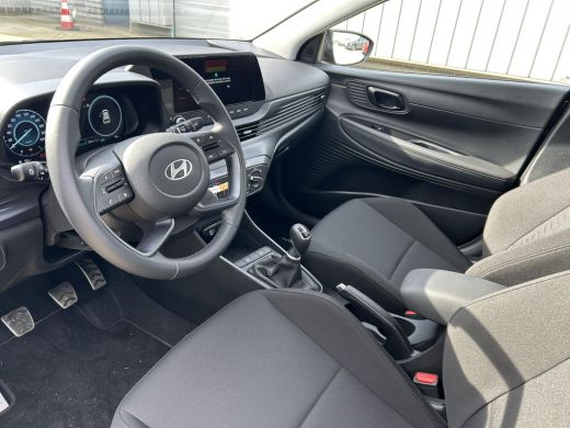 Hyundai Bayon 1.0 T-GDI Comfort | Cruise Control | Parkeersensoren | Achteruitrij camera | 16 "Lichtmetalenvelg... ActivLease financial lease