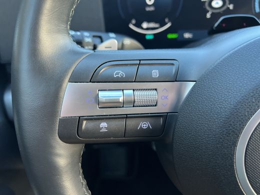 Hyundai Kona 1.6 GDI 141pk HEV Comfort Smart | Camera | Draadloos carplay | Climate control | Adaptive cruise ... ActivLease financial lease