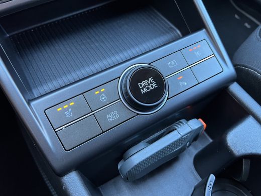 Hyundai Kona 1.6 GDI 141pk HEV Comfort Smart | Camera | Draadloos carplay | Climate control | Adaptive cruise ... ActivLease financial lease