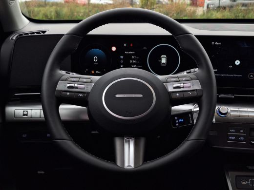 Hyundai Kona 1.6 GDI HEV Premium Sky | Uit voorraad leverbaar! | Schuif-/kantel dak | Elektrische stoelen | St... ActivLease financial lease