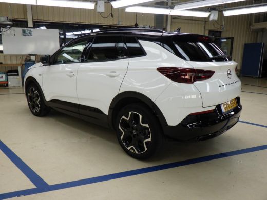 Opel Grandland 1.2 Turbo Hybrid GS | Automaat | Navigatie | Camera | Stoelverwarming + koeling | LED koplampen |... ActivLease financial lease
