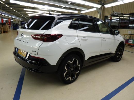 Opel Grandland 1.2 Turbo Hybrid GS | Automaat | Navigatie | Camera | Stoelverwarming + koeling | LED koplampen |... ActivLease financial lease