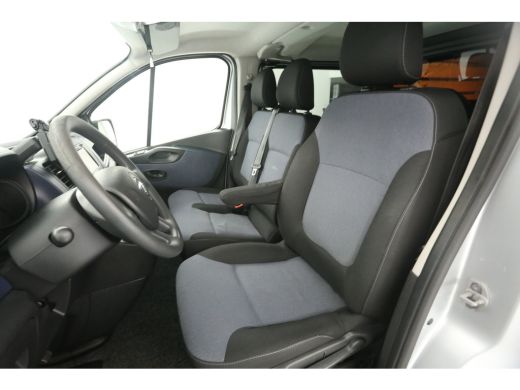 Opel Vivaro 1.6 CDTI L2H1 | DC | 6 Zits | Airco | Cruise | Trekhaak | Navi | Parkeersens. ActivLease financial lease